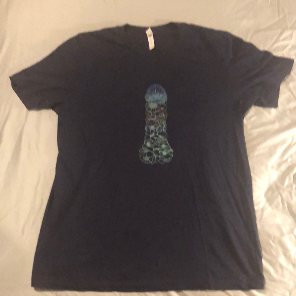 🆕 Flower phallic shirt - Large